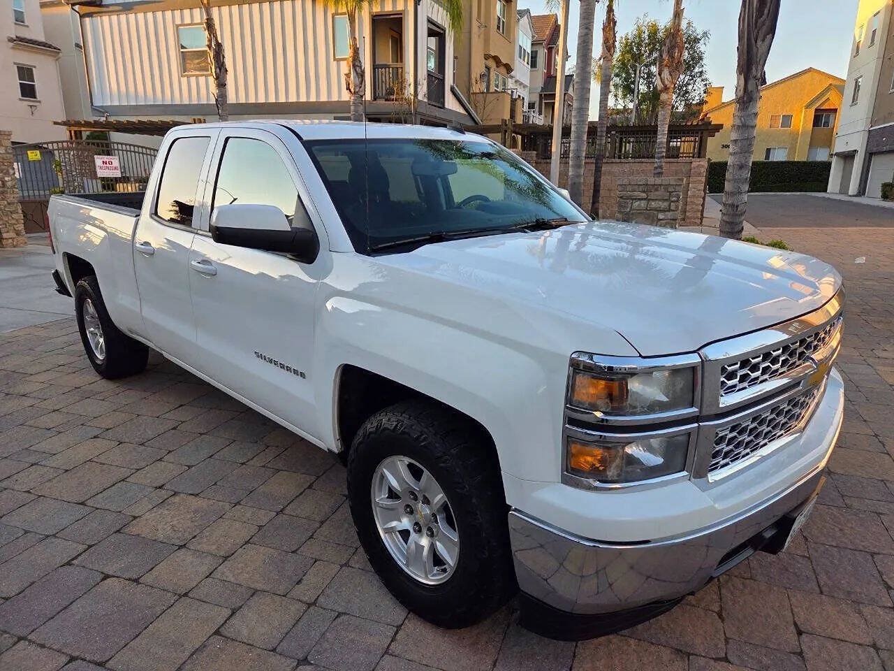 Used 2014 Chevrolet Silverado 1500 LT RWD image 2