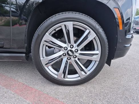 Certified 2026 Cadillac Escalade Platinum Sport w/ LPO, Floor Liner Package AWD/4WD image 18