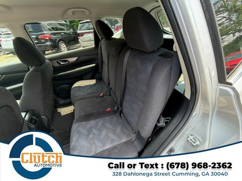 Used 2016 Nissan Rogue S FWD image 11