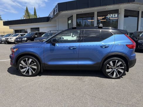 Used 2021 Volvo XC40 P8 Recharge w/ Advanced Package AWD/4WD image 2