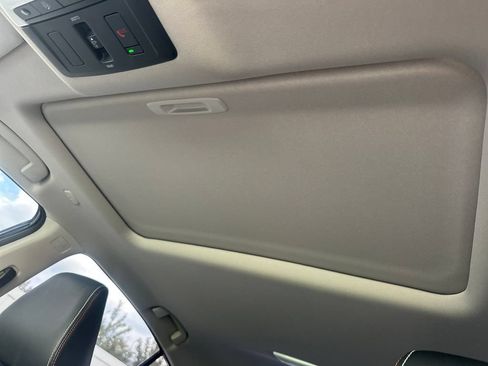 Used 2024 Nissan Altima 2.0 SR FWD image 19