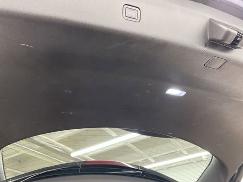 Used 2020 Buick Enclave Premium w/ Sun and Sites Package image 33