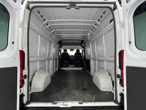 Used 2023 RAM ProMaster 2500 FWD image 25