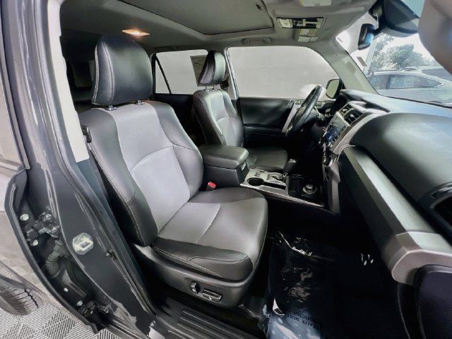 Used 2024 Toyota 4Runner SR5 Premium w/ Moonroof Package AWD/4WD image 30