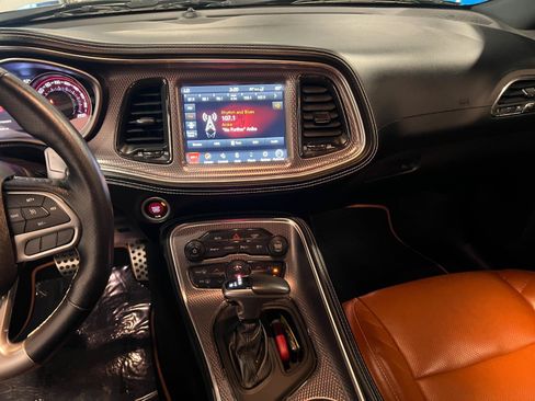 Used 2022 Dodge Challenger SRT Hellcat RWD image 16