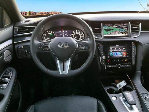 Used 2025 INFINITI QX50 Sport image 5