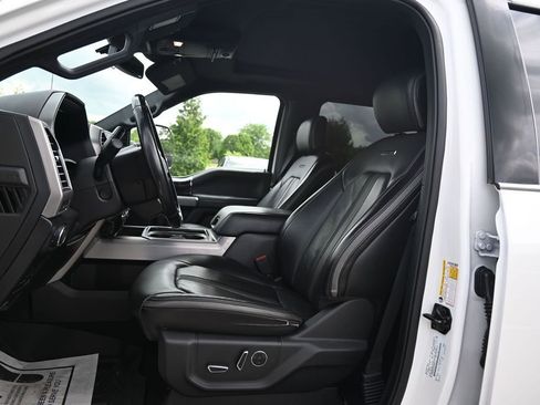 Used 2020 Ford F450 Platinum w/ FX4 Off-Road Package AWD/4WD image 17