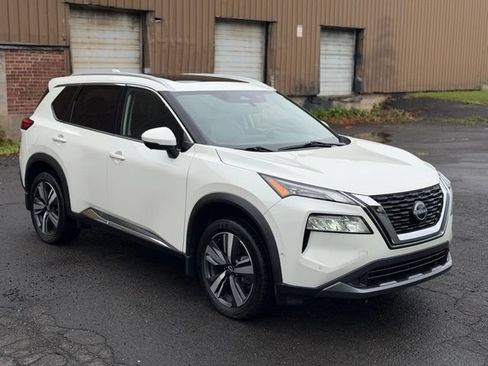 Used 2023 Nissan Rogue SL w/ SL Premium Package AWD/4WD image 3