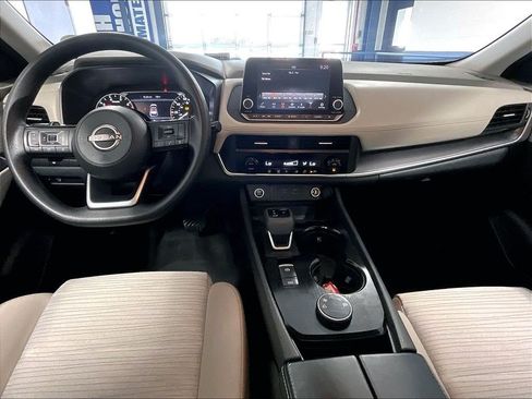 Used 2023 Nissan Rogue SV AWD/4WD image 21
