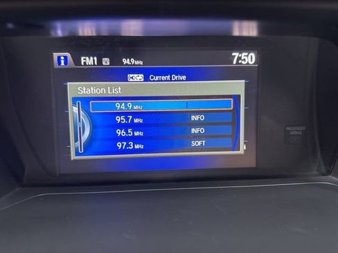 Used 2017 Honda Accord Sport image 13