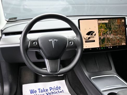 Used 2022 Tesla Model 3 Standard Range image 36