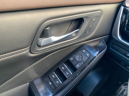 Used 2023 Nissan Rogue SL image 13