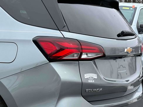 Used 2023 Chevrolet Equinox Premier image 8