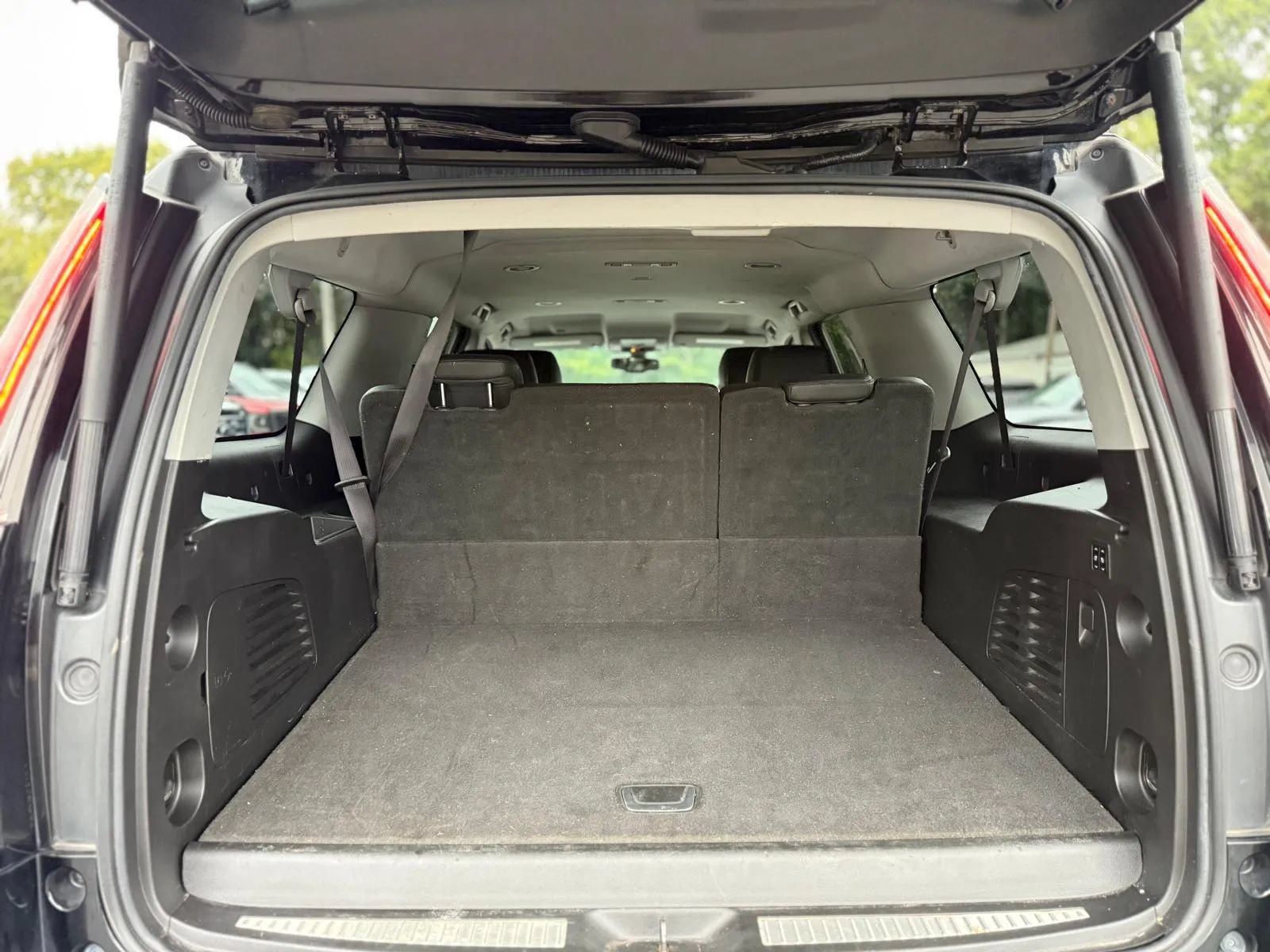 Used 2016 Cadillac Escalade ESV 2WD image 20