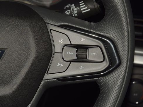 New 2026 Chevrolet Trax LS w/ LS Convenience Package FWD image 34