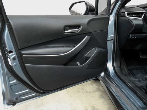 Used 2020 Toyota Corolla SE image 37