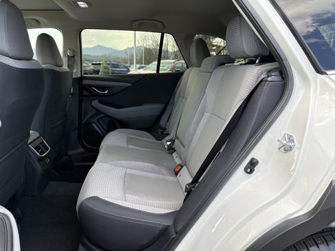 Certified 2025 Subaru Outback Premium AWD/4WD image 32