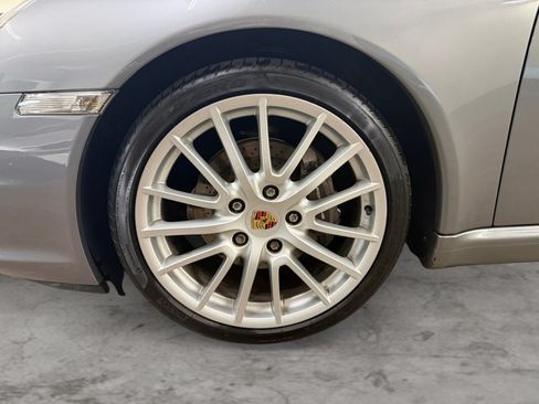 Used 2006 Porsche 911 Carrera RWD image 9