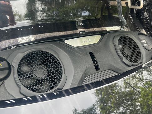 Certified 2025 Porsche 911 Carrera T RWD image 17