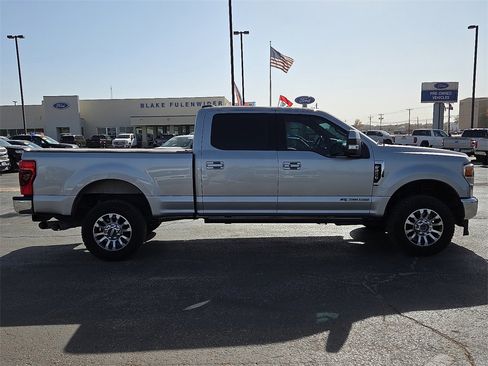 Certified 2022 Ford F250 Lariat w/ Lariat Ultimate Package image 6