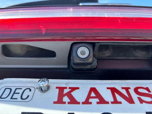 Used 2012 Honda Odyssey Touring Elite image 38