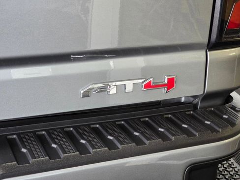 Used 2024 GMC Sierra 2500 AT4 w/ AT4 Premium Plus Package image 15