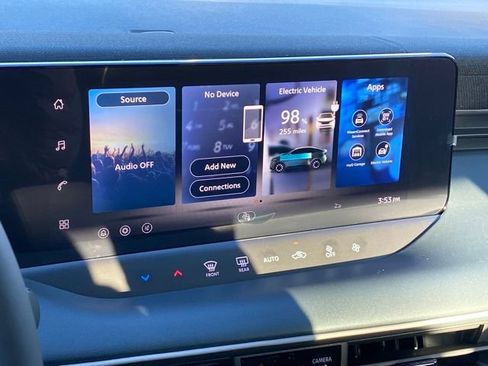 New 2026 Nissan Leaf w/ Illuminated Package image 19