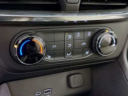 Used 2024 Buick Encore GX Preferred w/ Comfort Package image 18