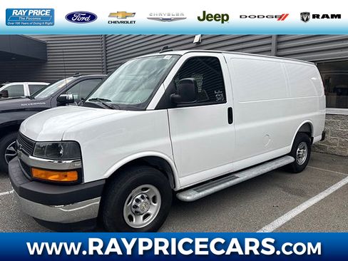 Used 2025 Chevrolet Express 2500 w/ Driver Convenience Package RWD image 1