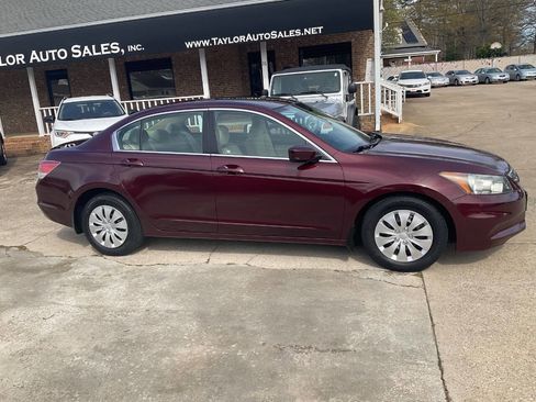 Used 2012 Honda Accord LX image 2