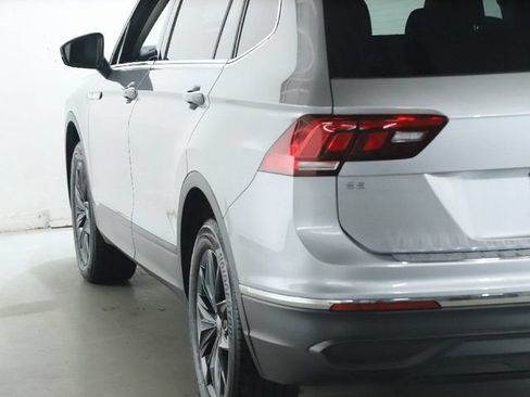 Certified 2022 Volkswagen Tiguan SE AWD/4WD image 44