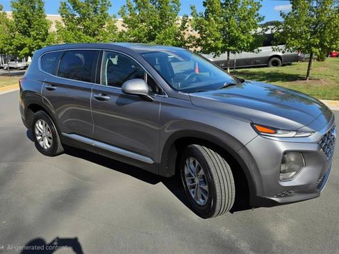 Used 2019 Hyundai Santa Fe SE AWD/4WD image 2