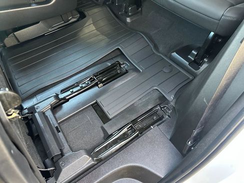 Used 2021 Chevrolet Tahoe Z71 w/ Rear Media and Nav Package image 24