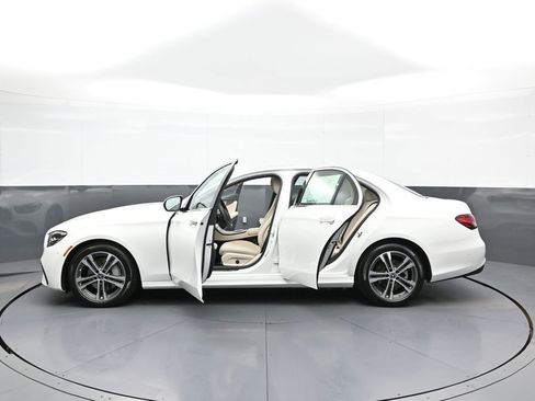 Used 2023 Mercedes-Benz E 350 4MATIC Sedan w/ Premium Package image 44