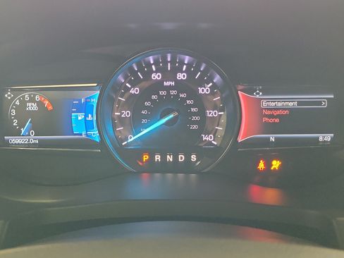 Used 2019 Ford Explorer XLT w/ Equipment Group 202A FWD image 32