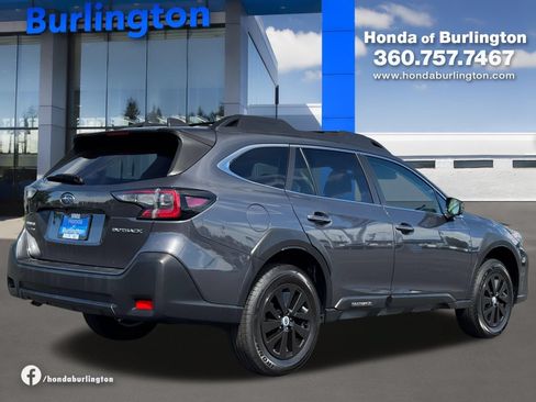 Used 2024 Subaru Outback Premium AWD/4WD image 6