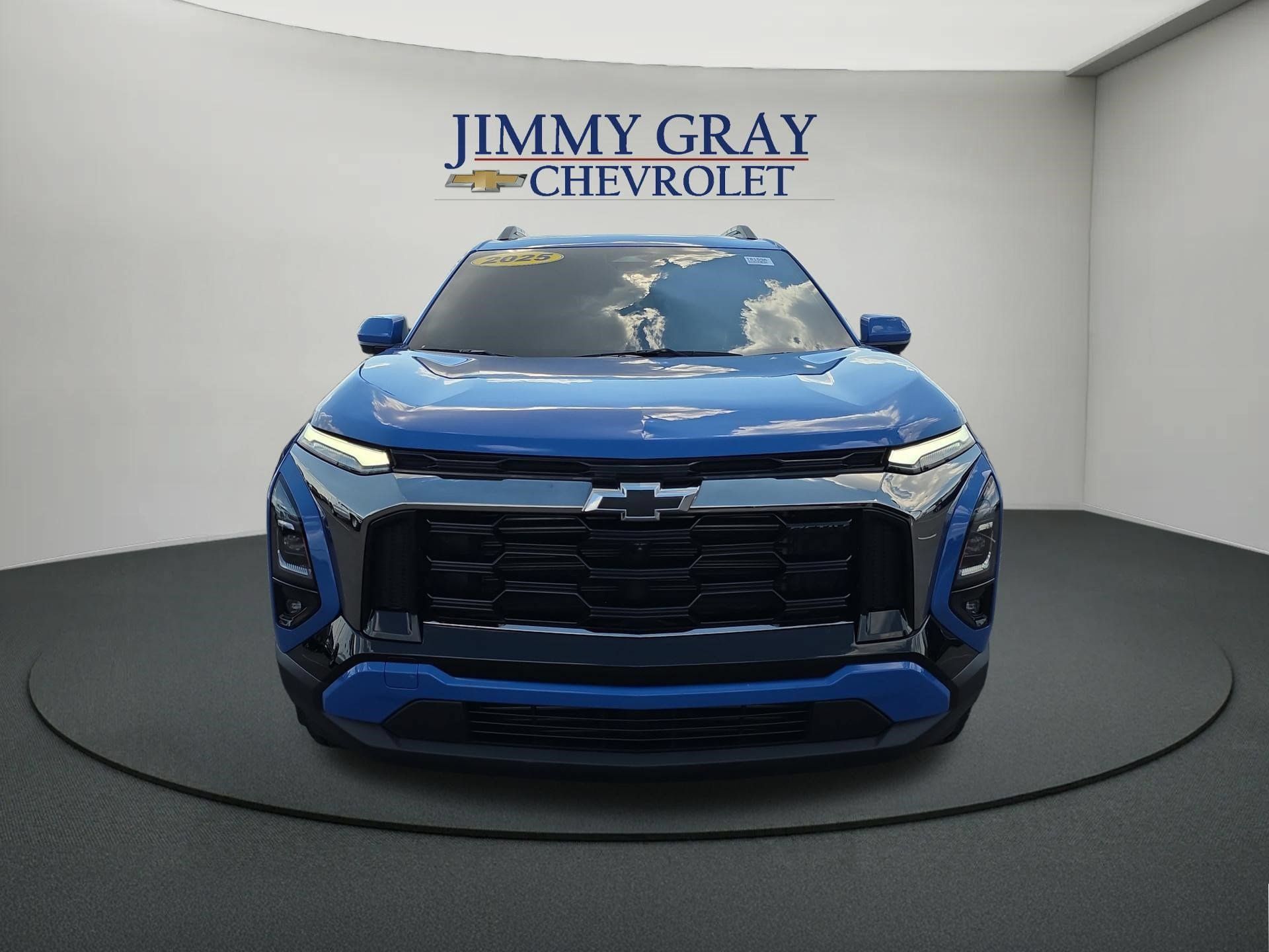 Used 2025 Chevrolet Equinox ACTIV w/ Safety and Technology Package AWD/4WD image 8
