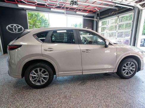 Used 2025 MAZDA CX-5 AWD 2.5 S w/ Preferred Package image 4