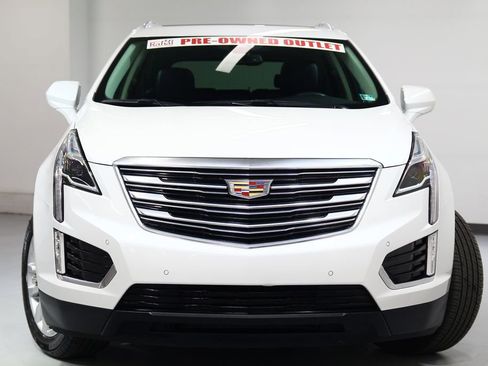 Used 2019 Cadillac XT5 Premium Luxury image 3