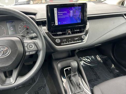 Certified 2025 Toyota Corolla LE FWD image 17