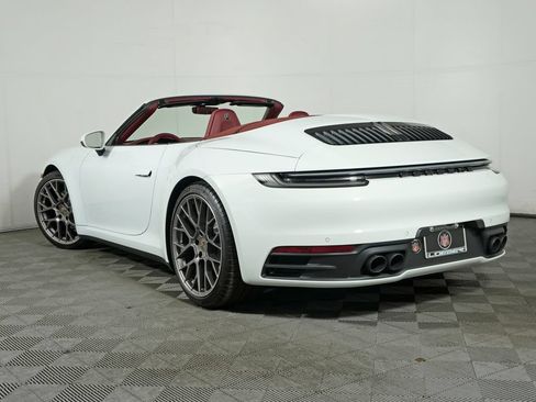 Certified 2024 Porsche 911 Carrera RWD image 3