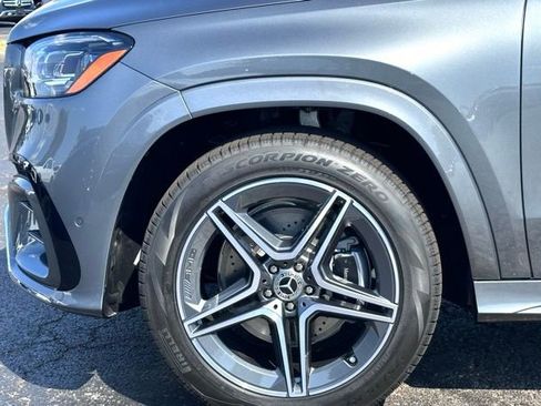 Certified 2026 Mercedes-Benz GLS 450 4MATIC image 7