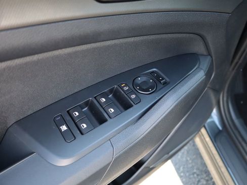 New 2026 Kia Sportage S image 17