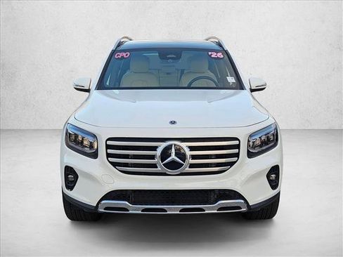 Used 2026 Mercedes-Benz GLB 250 image 2
