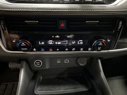 Certified 2023 Nissan Rogue SL w/ SL Premium Package AWD/4WD image 19