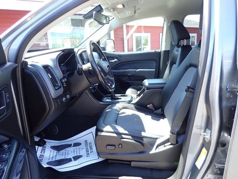 Used 2019 Chevrolet Colorado Z71 AWD/4WD image 8