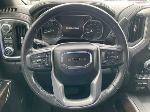 Used 2020 GMC Sierra 1500 Denali w/ Technology Package AWD/4WD image 2