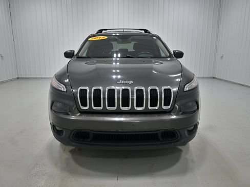 Used 2015 Jeep Cherokee Latitude w/ Cold Weather Group AWD/4WD image 20