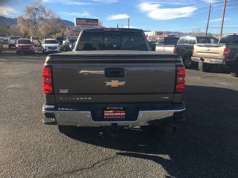 Used 2019 GMC Sierra 1500 AT4 w/ AT4 Premium Package image 4