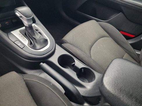 Used 2022 Kia Forte LXS image 26